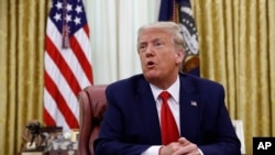 美國總統特朗普在白宮橢圓形辦公室（7月15號）。