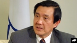 台灣總統馬英九重申台灣政府將繼續爭取向美國採購F-16C/D型戰機。(美國之音資料照片)