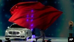 美国福特汽车2015年4月在上海一个车展展出。