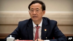 中國證券監督管理委員會主席劉士余在中共19大金融系統分組討論中發言。（2017年10月19日資料照）