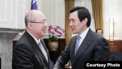 台灣總統馬英九6月10日會見了吳伯雄一行(照片來源：台灣總統府)